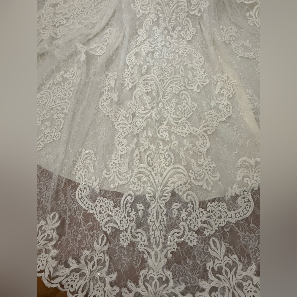 David Tutera for Mon Cheri "Afina" Wedding Dress - Size 12 - Ivory/Gold - Picture 10 of 11